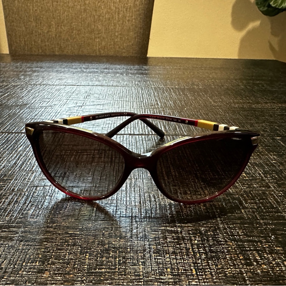 Women’s Burberry Sunglasses